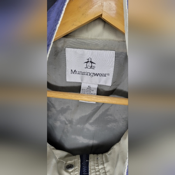 Vintage penguin jacket by munsingwear - Picture 6 of 9